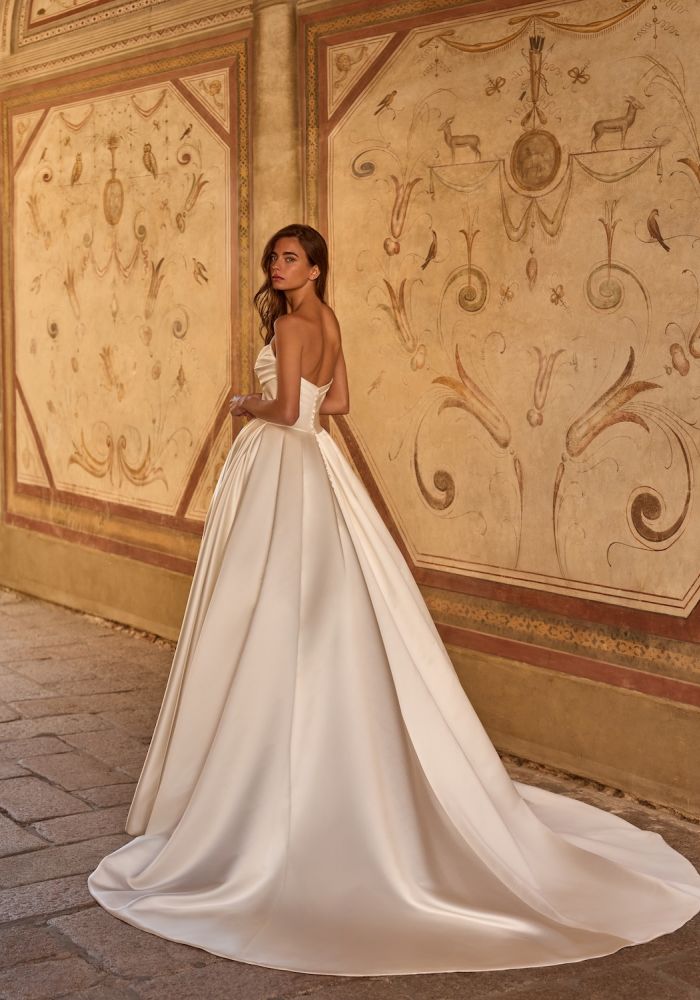 Robe de mariée SELENA de ALBERTO PALATCHI – Nicéa Mariage Nice
