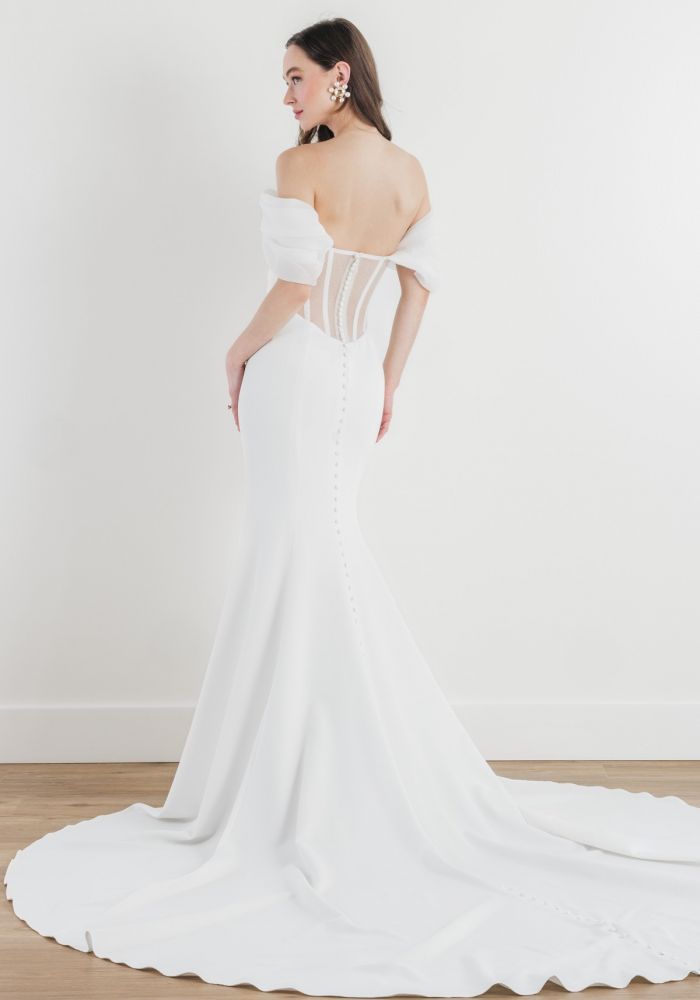 Robe de mariée AMITA 13212 de WATTERS – Nicéa Mariage Nice