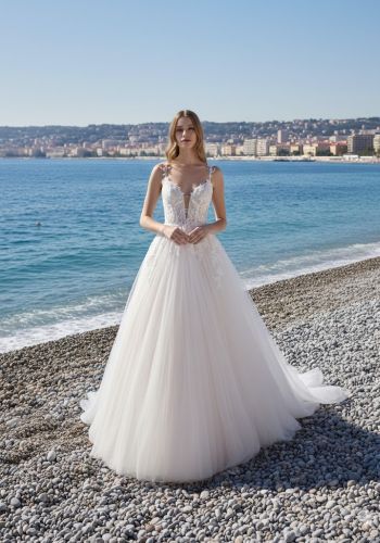 Robes sélection saphir À partir de 2500€ 