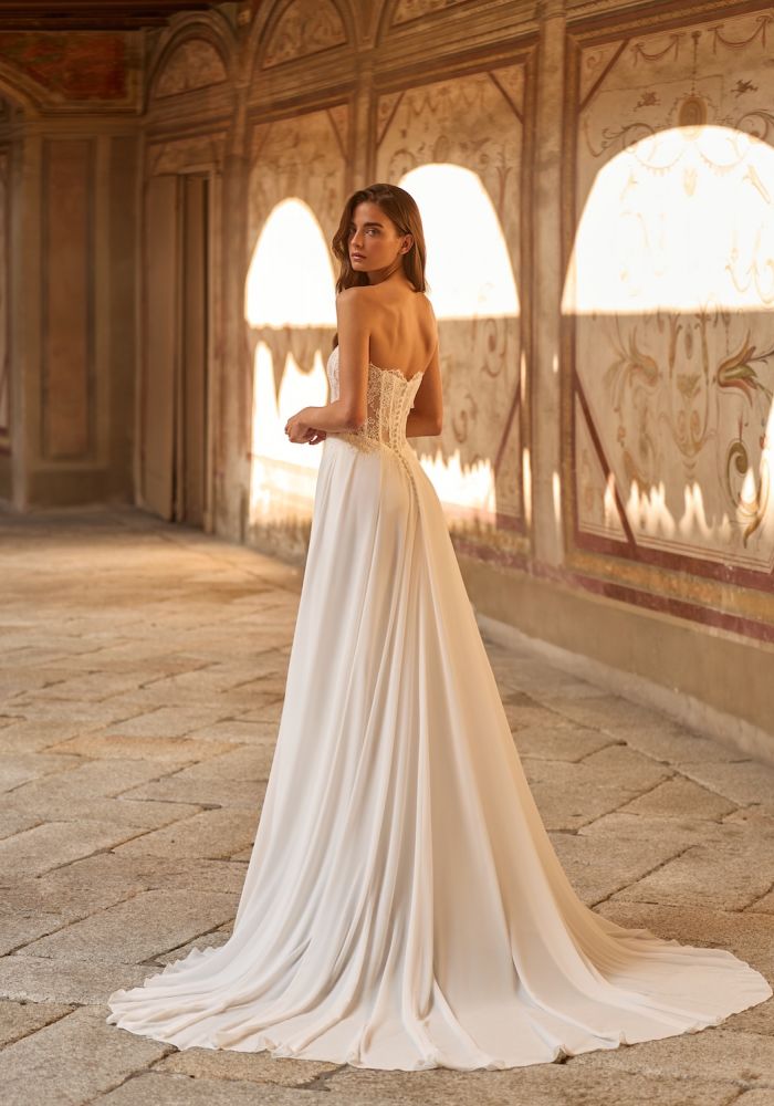 Robe de mariée RAFFAELA de ALBERTO PALATCHI – Nicéa Mariage Nice