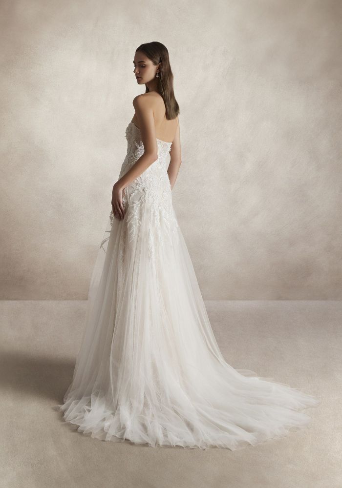 Robe de mariée YUSRA de NICOLE MILANO by Pronovias – Nicéa Mariage Nice