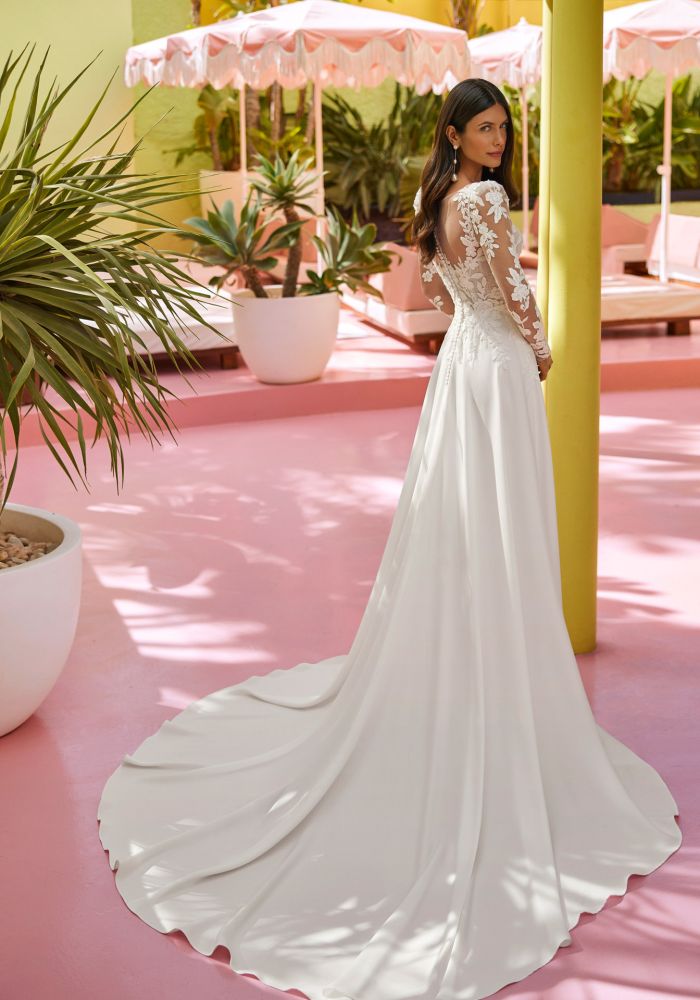 Robe de mariée JANAYA de LUNA NOVIAS – Nicéa Mariage Nice