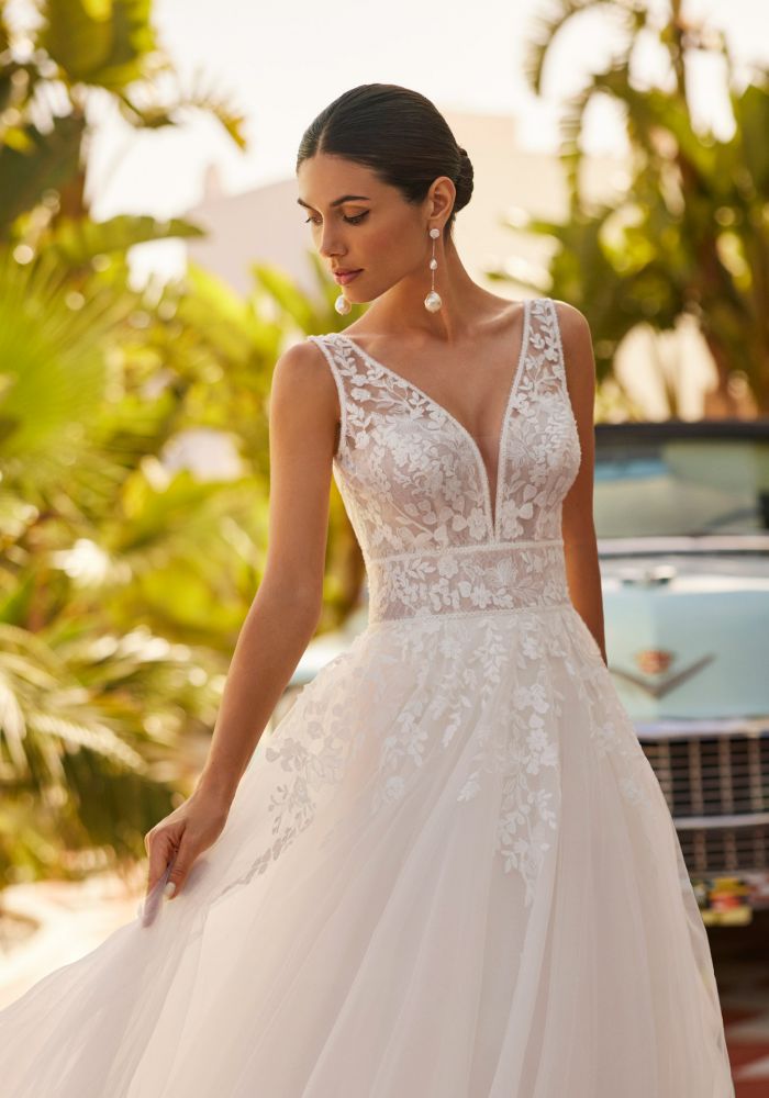 Robe de mariée JESSIE de LUNA NOVIAS – Nicéa Mariage Nice