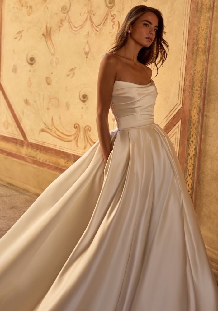 Robe de mariée SELENA de ALBERTO PALATCHI – Nicéa Mariage Nice