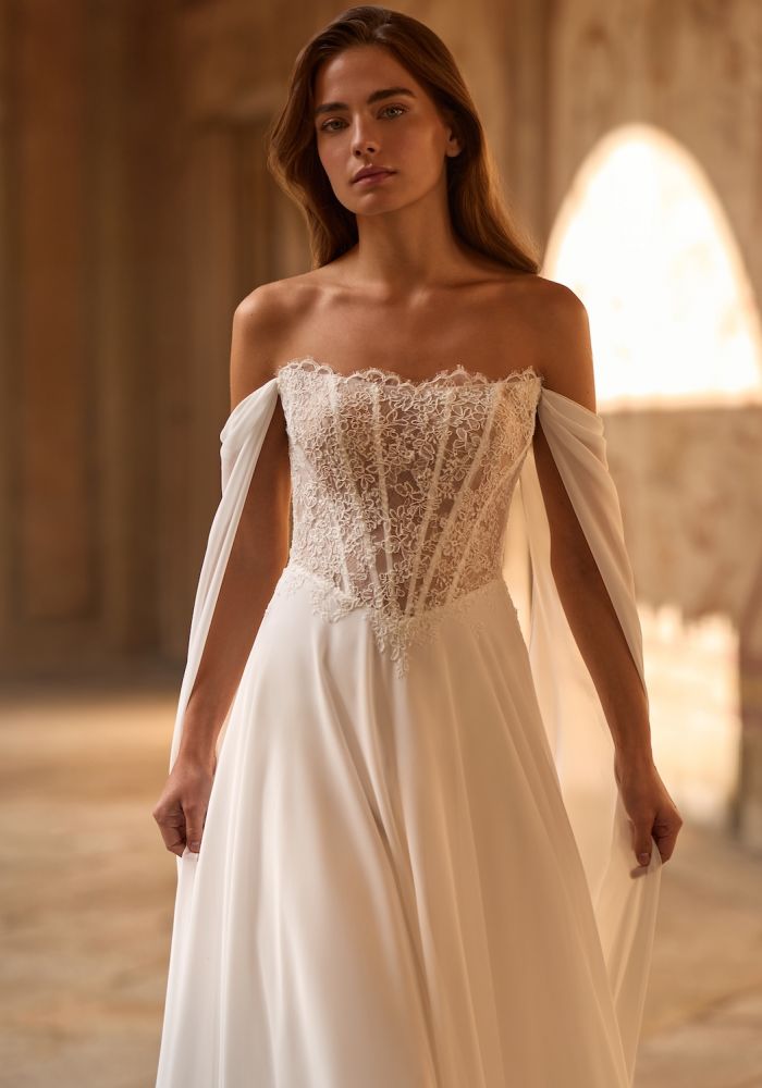 Robe de mariée RAFFAELA de ALBERTO PALATCHI – Nicéa Mariage Nice