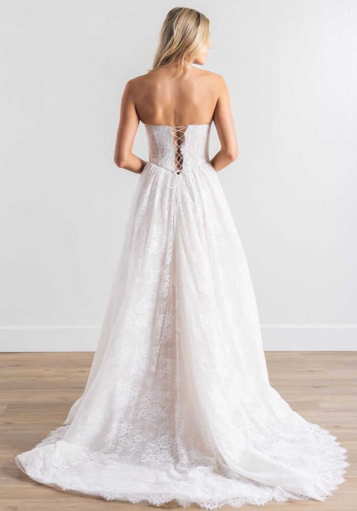 Robe de mariée CHARLOTTE 14130 de WATTERS – Nicéa Mariage Nice