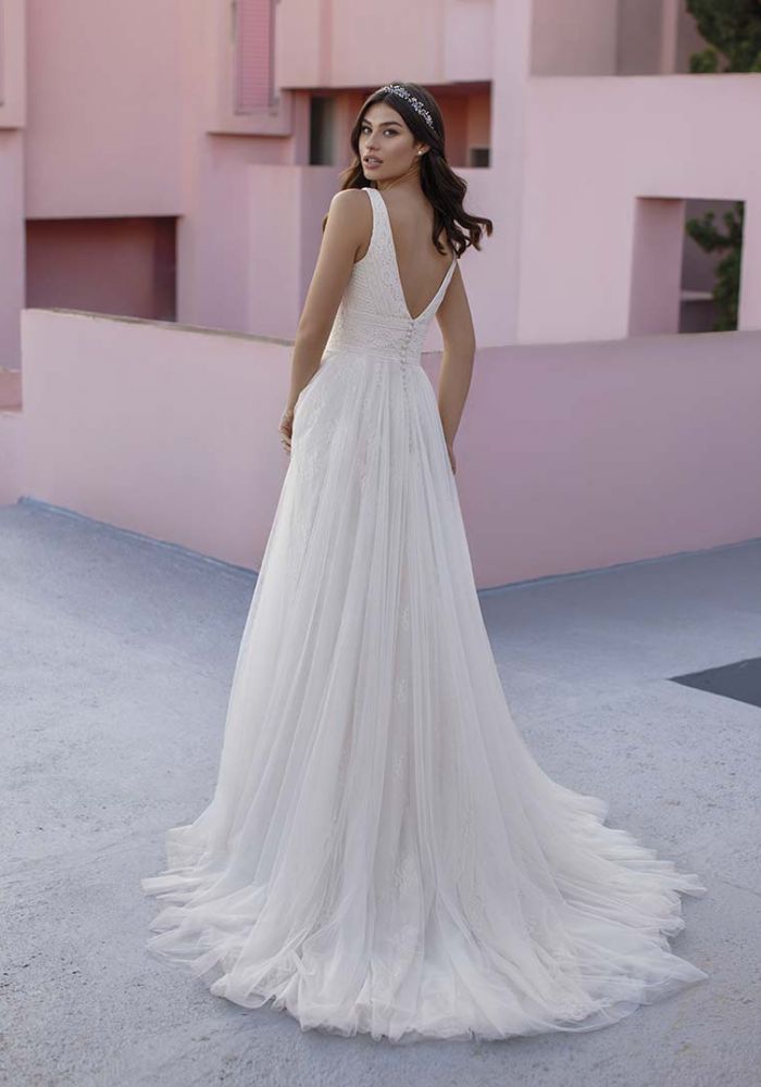 Robe de mariée OCRET de WHITE ONE – Nicéa Mariage Nice