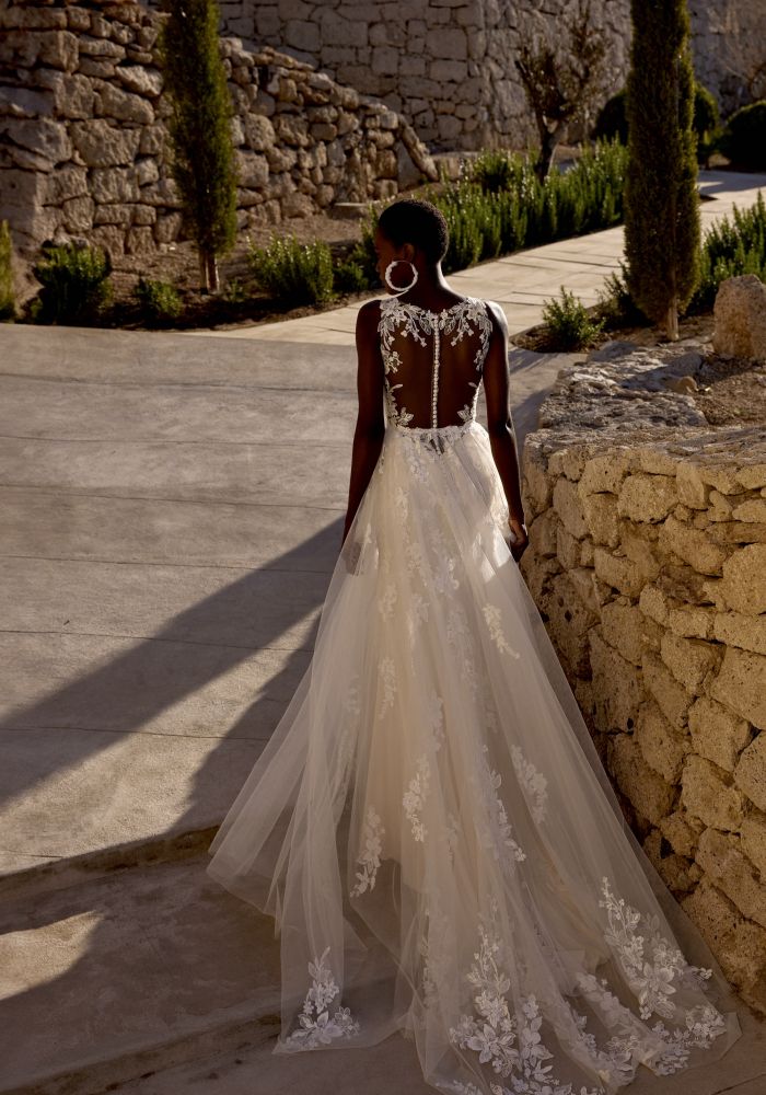 Robe de mariée 66373 de LILLIAN WEST – Nicéa Mariage Nice