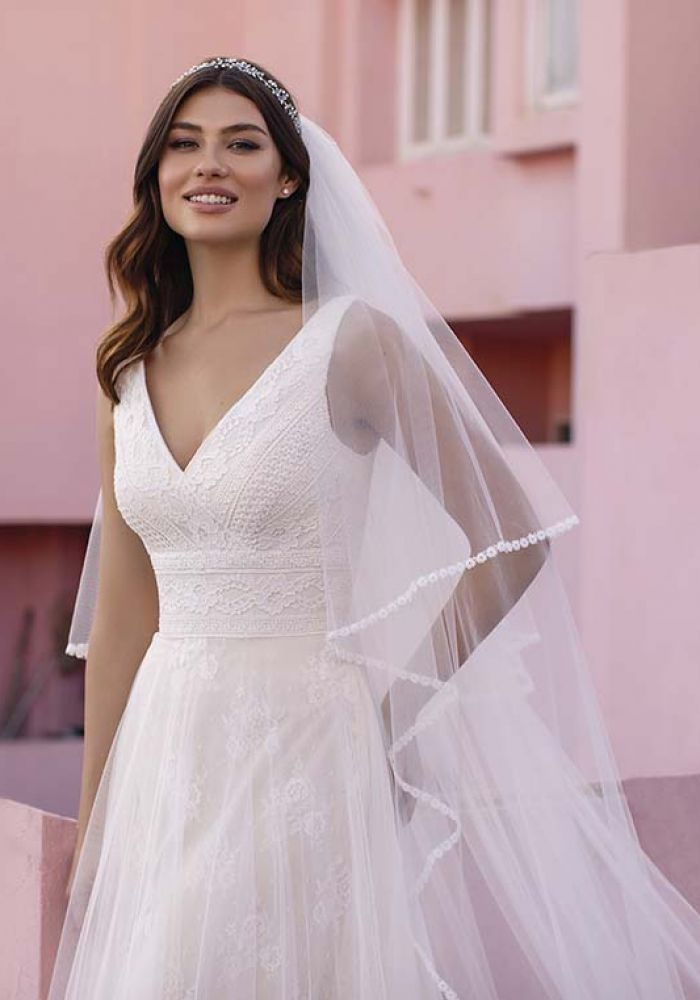 Robe de mariée OCRET de WHITE ONE – Nicéa Mariage Nice