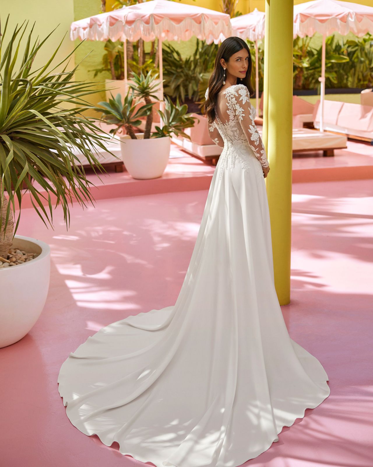 JANAYA de LUNA NOVIAS