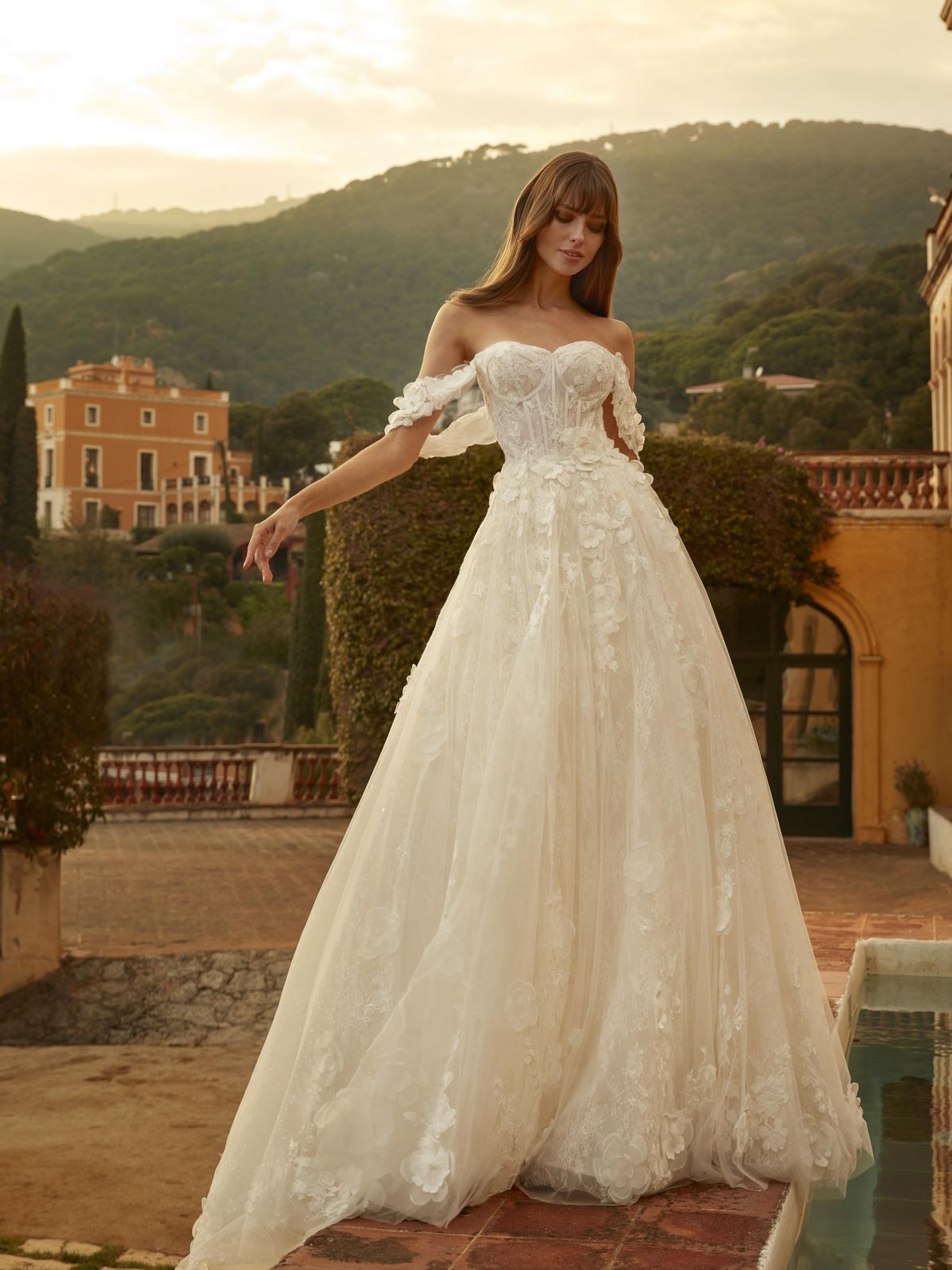 SOKYA de NICOLE MILANO by Pronovias