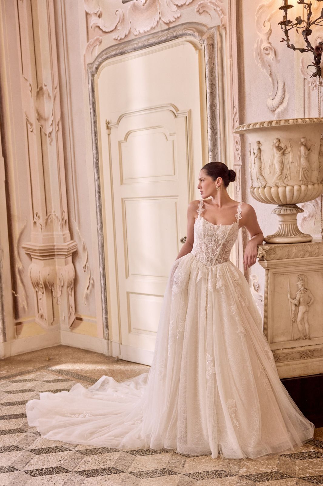 LAURA 88487  de JUSTIN ALEXANDER